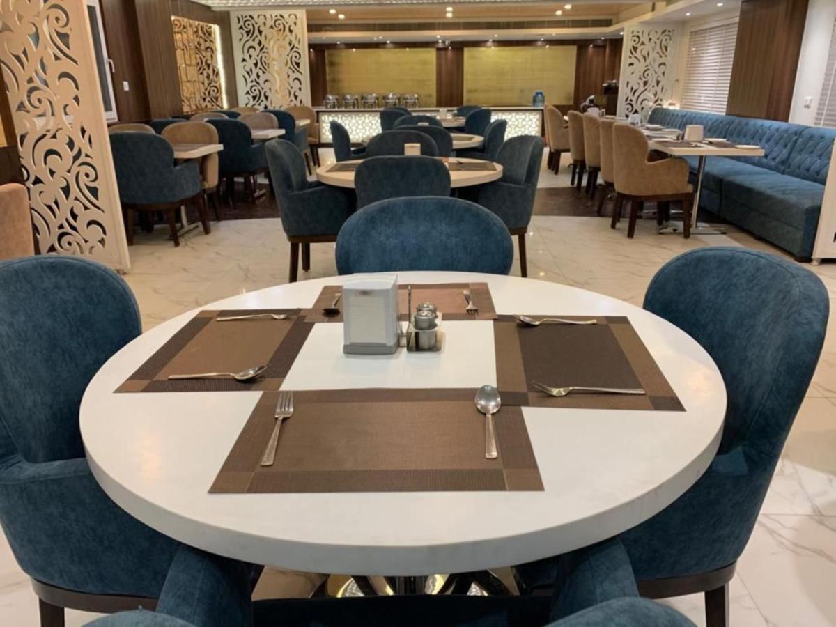 Airport Hotel Ramhan Palace Mahipalpur Nuova Delhi Esterno foto