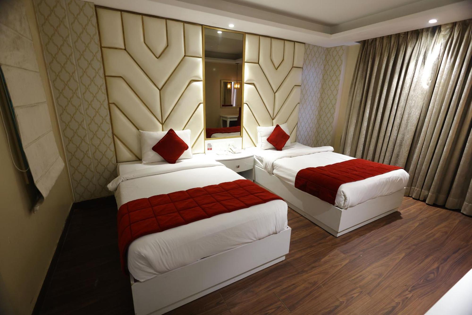 Airport Hotel Ramhan Palace Mahipalpur Nuova Delhi Esterno foto