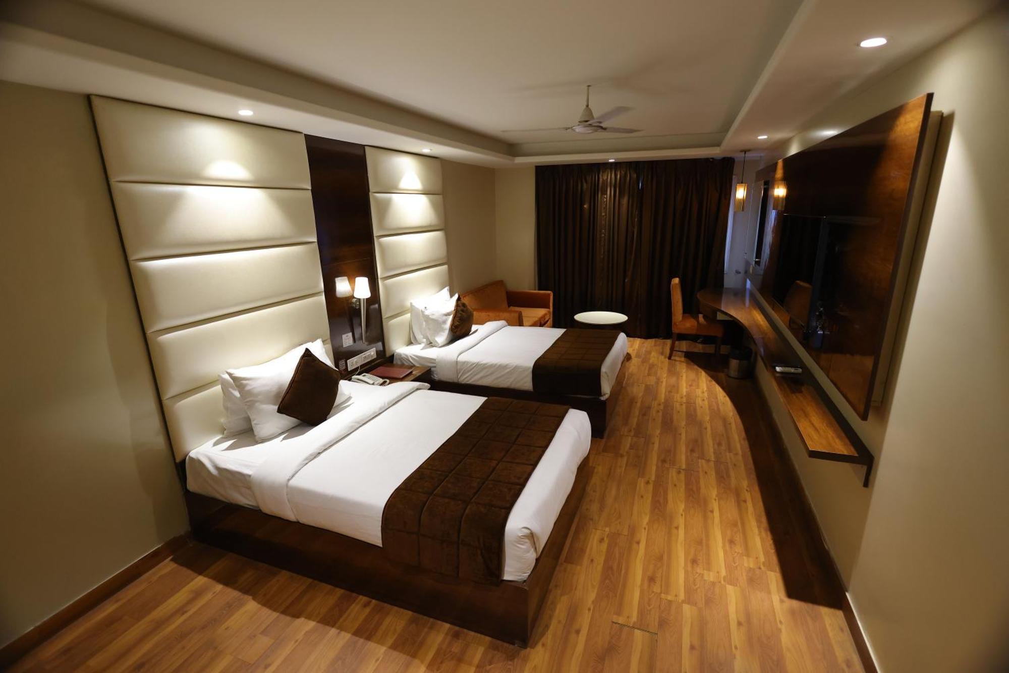 Airport Hotel Ramhan Palace Mahipalpur Nuova Delhi Esterno foto