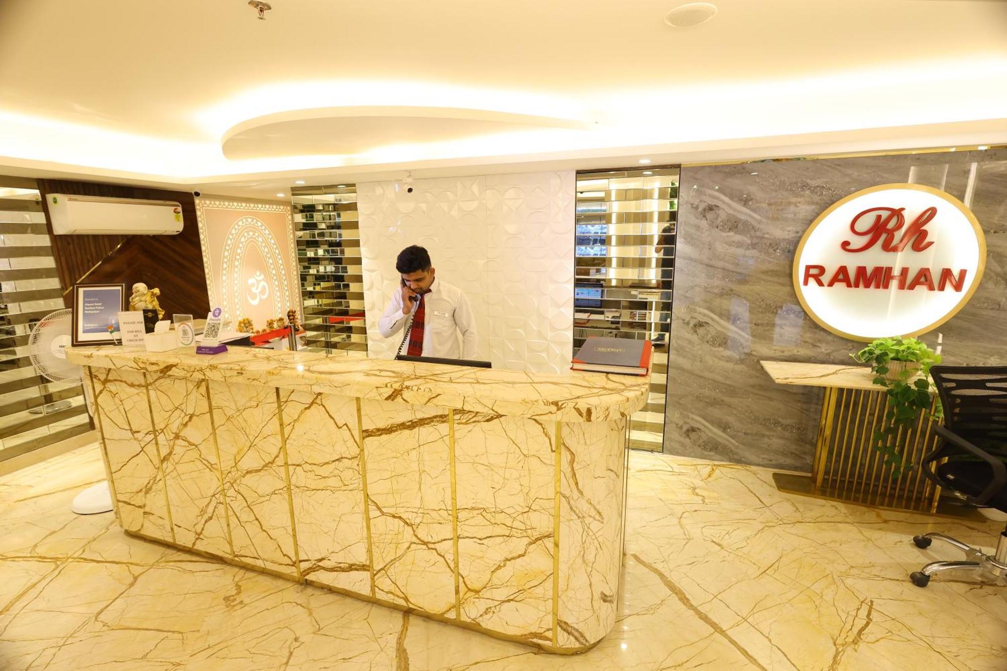Airport Hotel Ramhan Palace Mahipalpur Nuova Delhi Esterno foto